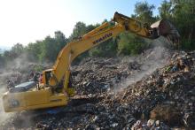 Курсанти ЛДУ БЖД продовжують пошуки та нарощують дамбу інфільтратів