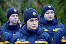 «Їх серце б’ється в небесах – Небесна сотня молодих, а в мами сльози на очах і так душа болить за них...» «Їх серце б’ється в небесах – Небесна сотня молодих, а в мами сльози на очах і так душа болить за них...»