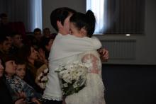 Вона одна- всьому причина, у ній початок і кінець