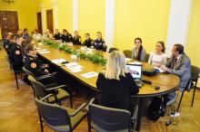 Проведено круглий стіл на тему «Особливості сучасного менеджменту: лідерство, керівництво, державне управління»