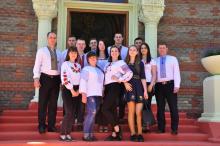 Одягнімо, друже, вишиванки — Наш чарівний український стрій