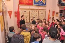 Проведено профорієнтаційну роботу з учнями середньої школи №81