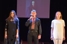 «Усім матерям, які померли голодною смертю» «Усім матерям, які померли голодною смертю»