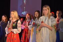 «Усім матерям, які померли голодною смертю» «Усім матерям, які померли голодною смертю»