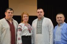 У вишиванках в будь-яку погоду! У вишиванках в будь-яку погоду!