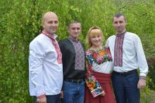 У вишиванках в будь-яку погоду! У вишиванках в будь-яку погоду!