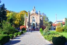 Духовний осередок Університету  - Церква Покрови Пресвятої Богородиці святкує 20 річну відновлення парафіяльного життя