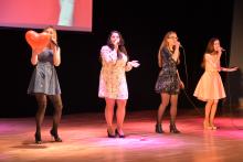 В Університеті відбувся вечір присвячений Дню усіх закоханих В Університеті відбувся вечір присвячений Дню усіх закоханих