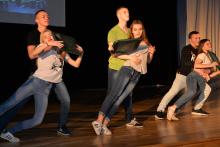 Вона одна- всьому причина, у ній початок і кінець