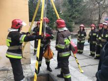 Кафедрою пожежної тактики та аварійно-рятувальних робіт було організовано та проведено практичне заняття за темою «Робота в апаратах та стисненому повітрі в обмеженому просторі» Кафедрою пожежної тактики та аварійно-рятувальних робіт було організовано та проведено практичне заняття за темою «Робота в апаратах та стисненому повітрі в обмеженому просторі»