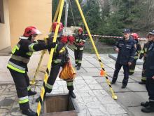 Кафедрою пожежної тактики та аварійно-рятувальних робіт було організовано та проведено практичне заняття за темою «Робота в апаратах та стисненому повітрі в обмеженому просторі» Кафедрою пожежної тактики та аварійно-рятувальних робіт було організовано та проведено практичне заняття за темою «Робота в апаратах та стисненому повітрі в обмеженому просторі»