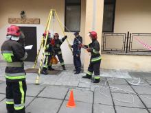 Кафедрою пожежної тактики та аварійно-рятувальних робіт було організовано та проведено практичне заняття за темою «Робота в апаратах та стисненому повітрі в обмеженому просторі» Кафедрою пожежної тактики та аварійно-рятувальних робіт було організовано та проведено практичне заняття за темою «Робота в апаратах та стисненому повітрі в обмеженому просторі»