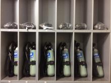 В навчальній пожежно-рятувальній частині Університету проведені заняття з особовим складом чергових караулів щодо перевірки апаратів на стисненому повітрі спеціальною випробувальною станцією LABTEC LABRONIK 1500 