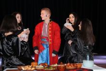 Курсанти Університету презентували глядачам жартівливу виставу "Пропала грамота"