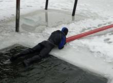 Відбулося практичне заняття із надання допомоги потопаючим у зимовий період