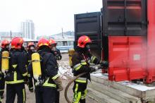 Практичні заняття у вогневому тренажері контейнерного типу зі слухачами заочної форми навчання Практичні заняття у вогневому тренажері контейнерного типу зі слухачами заочної форми навчання