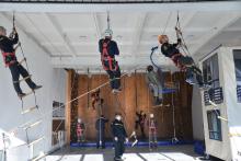 Практичні заняття з дисципліни «Пожежно-рятувальна підготовка» в Тренінговому центрі рятувальних робіт Практичні заняття з дисципліни «Пожежно-рятувальна підготовка» в Тренінговому центрі рятувальних робіт