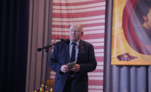 Слово Великого Кобзаря завжди з нами: Володимир Митко посів 2-ге місце на конкурсі художніх читань з нагоди 204-ї річниці від дня народження Великого Кобзаря Слово Великого Кобзаря завжди з нами: Володимир Митко посів 2-ге місце на конкурсі художніх читань з нагоди 204-ї річниці від дня народження Великого Кобзаря