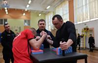 Сила волі та міць: змагання з армреслінгу в ЛДУБЖД