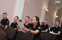 Українська жестова мова як самодостатня комунікативна система
