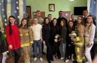 Курсанти Факультету психології та соціального захисту ЛДУБЖД подарували свято дітям у День Святого Миколая Курсанти Факультету психології та соціального захисту ЛДУБЖД подарували свято дітям у День Святого Миколая