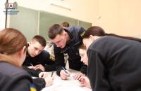 Брейн-ринг з математики: змагання інтелектів між командами “Інтеграл” та “Диференціал”