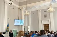 (НЕ)конференція про права жінок: участь фахівчині ЛДУБЖД