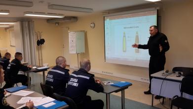 Курсанти Університету продовжують проходити базовий курс розмінування на базі школи рятувальників у м.Вяйке-Марья Естонської Республіки