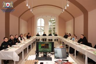 Передвеликоднє писанкування в ЛДУ БЖД:  передаємо вогонь традиції та служимо справі волонтерства