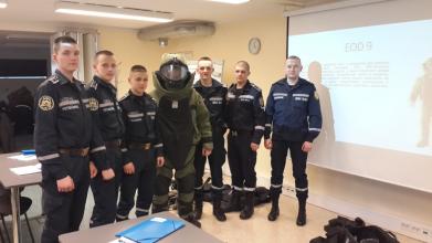 Курсанти Університету проходять базовий курс розмінування на базі школи рятувальників у м.Вяйке-Марья Естонської Республіки