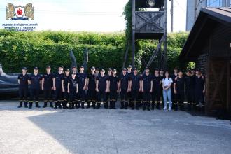 У День скорботи і вшанування пам’яті жертв війни в Україні курсанти ЛДУБЖД відвідали музей "Територія Терору"