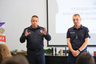 Віктор Ковальчук провів тренінг з безпеки під час поводження з вибухонебезпечними предметами
