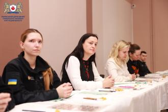 Передвеликоднє писанкування в ЛДУ БЖД:  передаємо вогонь традиції та служимо справі волонтерства