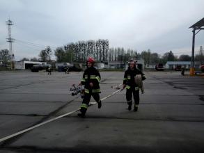 Кафедрою пожежної тактики та аварійно-рятувальних робіт проведено практичні заняття  на складі паливно-мастильних матеріалів