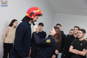 Екскурсія Львівським державним університетом безпеки життєдіяльності: знайомство з навчальним закладом