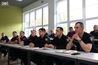 Практичний досвід прифронтових територій: курсанти та викладачі ЛДУБЖД прослухали лекції про виклики війни