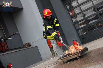 Формування навичок безпеки: вчителі опанували використання вогнегасників у ЛДУБЖД