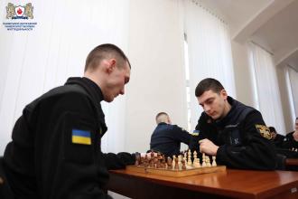 В ЛДУБЖД розпочались змагання з шахів 