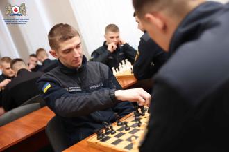 В ЛДУБЖД розпочались змагання з шахів 