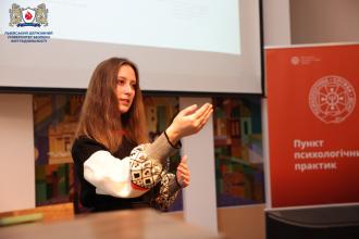 Курсанти опановують техніки психологічної допомоги для кризових ситуацій