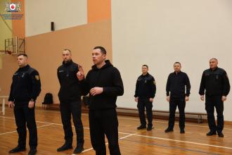 Сила волі та міць: змагання з армреслінгу в ЛДУБЖД