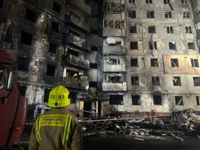 Курсанти, викладачі та психологи ЛДУБЖД працюють на місці російського удару по Тернополю Курсанти, викладачі та психологи ЛДУБЖД працюють на місці російського удару по Тернополю