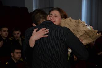 Вона одна- всьому причина, у ній початок і кінець Вона одна- всьому причина, у ній початок і кінець