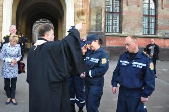 З території Львівського державного університету безпеки життєдіяльності виїхав медичний розрахунок для виконання завдань за призначенням в зоні проведення АТО З території Львівського державного університету безпеки життєдіяльності виїхав медичний розрахунок для виконання завдань за призначенням в зоні проведення АТО