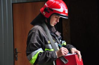 Кафедрою пожежної тактики та аварійно-рятувальних робіт організовано та проведено змагання «На кращу ланку ГДЗС» між навчальними  взводами  4-го курсу Навчально-наукового Інституту пожежної та техногенної безпеки