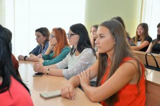 Студенти навчального закладу зустрілись з куратором Українського Національного Музею м. Чикаго (США)