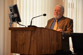 До Університету завітав професор муніципального коледжу округу Фредерік (США), доктор соціології, почесний член пожежної служби графства Маршалл А. Боткін До Університету завітав професор муніципального коледжу округу Фредерік (США), доктор соціології, почесний член пожежної служби графства Маршалл А. Боткін