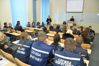 Людина і суспільство в добу інформаційних технологій: в Університеті відбулась лекція-дискусія Людина і суспільство в добу інформаційних технологій: в Університеті відбулась лекція-дискусія