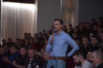 Рятувальники вміють жартувати: в Університеті відбувся Відкритий фестиваль команд КВН закладів вищої освіти ДСНС