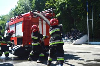 В рамках спартакіади 2015-2016 на навчально-спортивному комплексі Університету відбулися змагання з пожежно-прикладного спорту В рамках спартакіади 2015-2016 на навчально-спортивному комплексі Університету відбулися змагання з пожежно-прикладного спорту